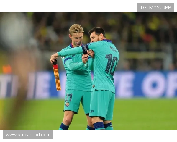 德容vs费德里科·巴尔韦德 中场推进能力差距在哪