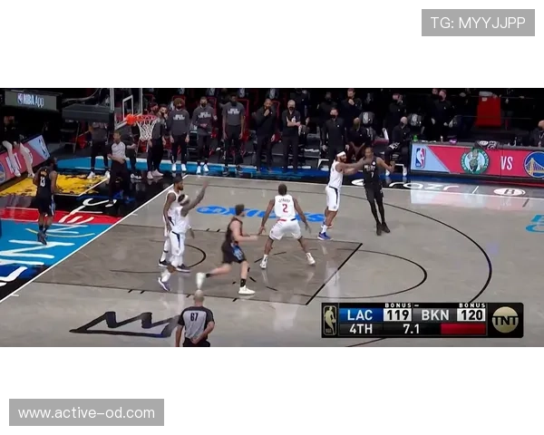 申京内线传球制造错位 与上季相比差异明显